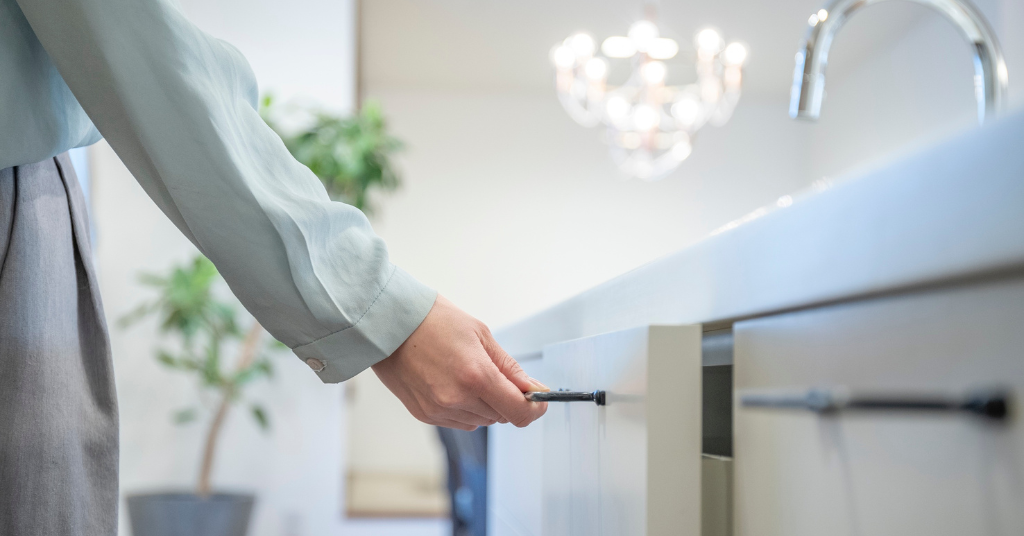 Refacing Kitchen Cabinets